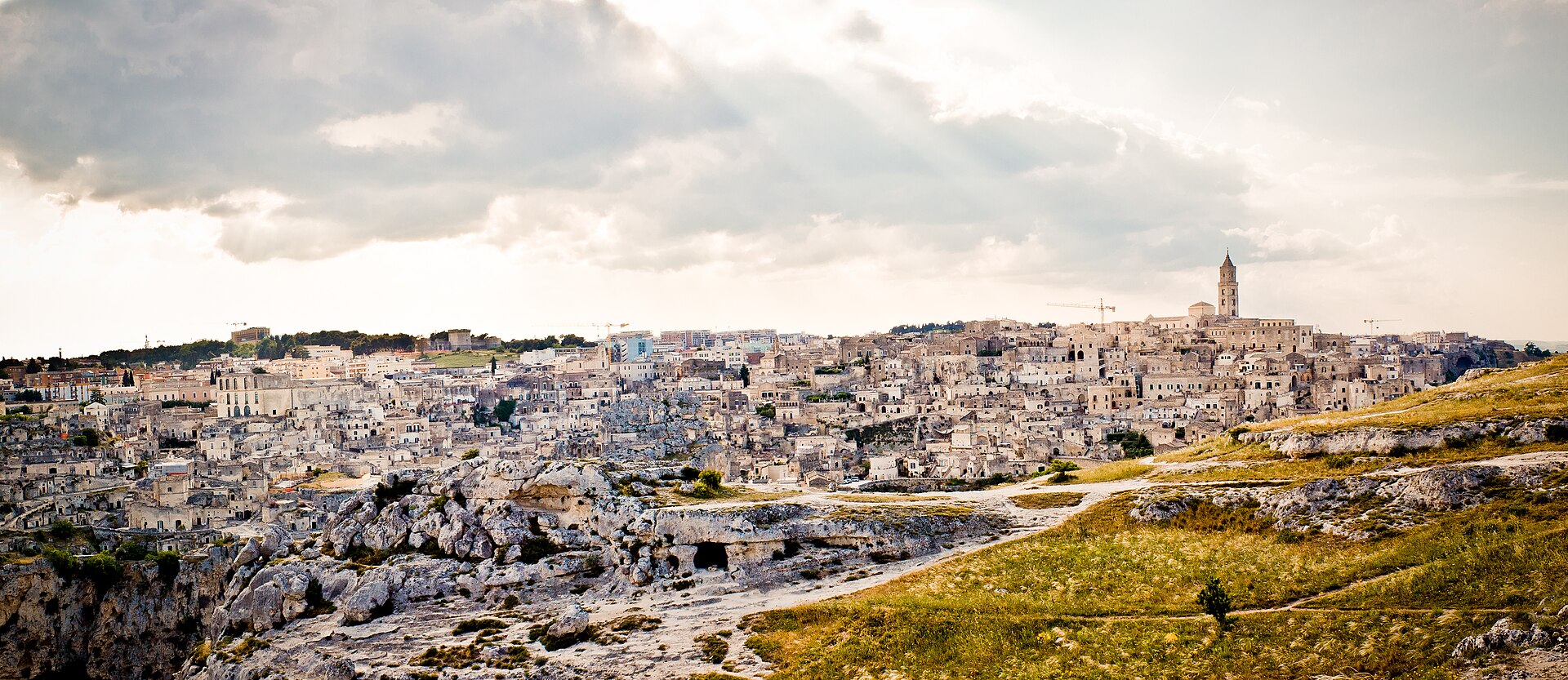 Panorama lumineux sur les Sassi de Matera