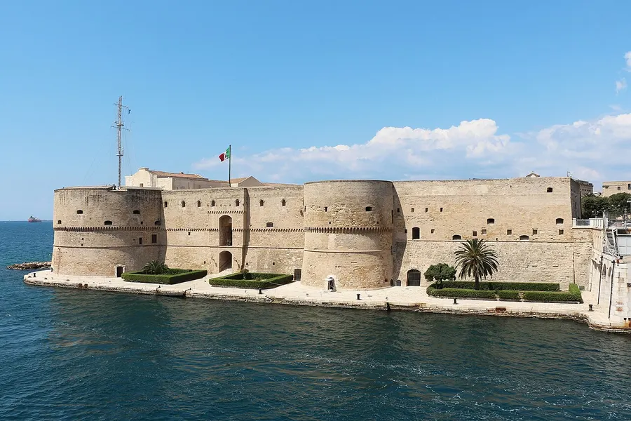 Château aragonais de Tarente
